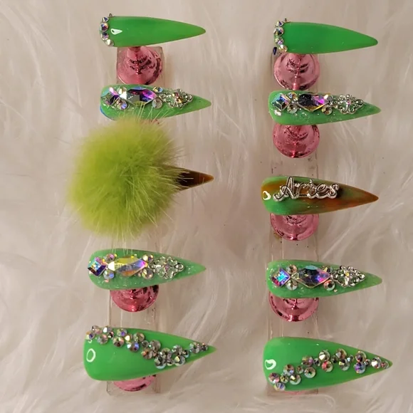 Acrylic press on nails - Picture 5 of 5